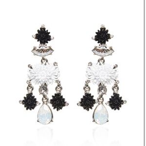 Oscar de la Renta
Black Dahlia Earrings